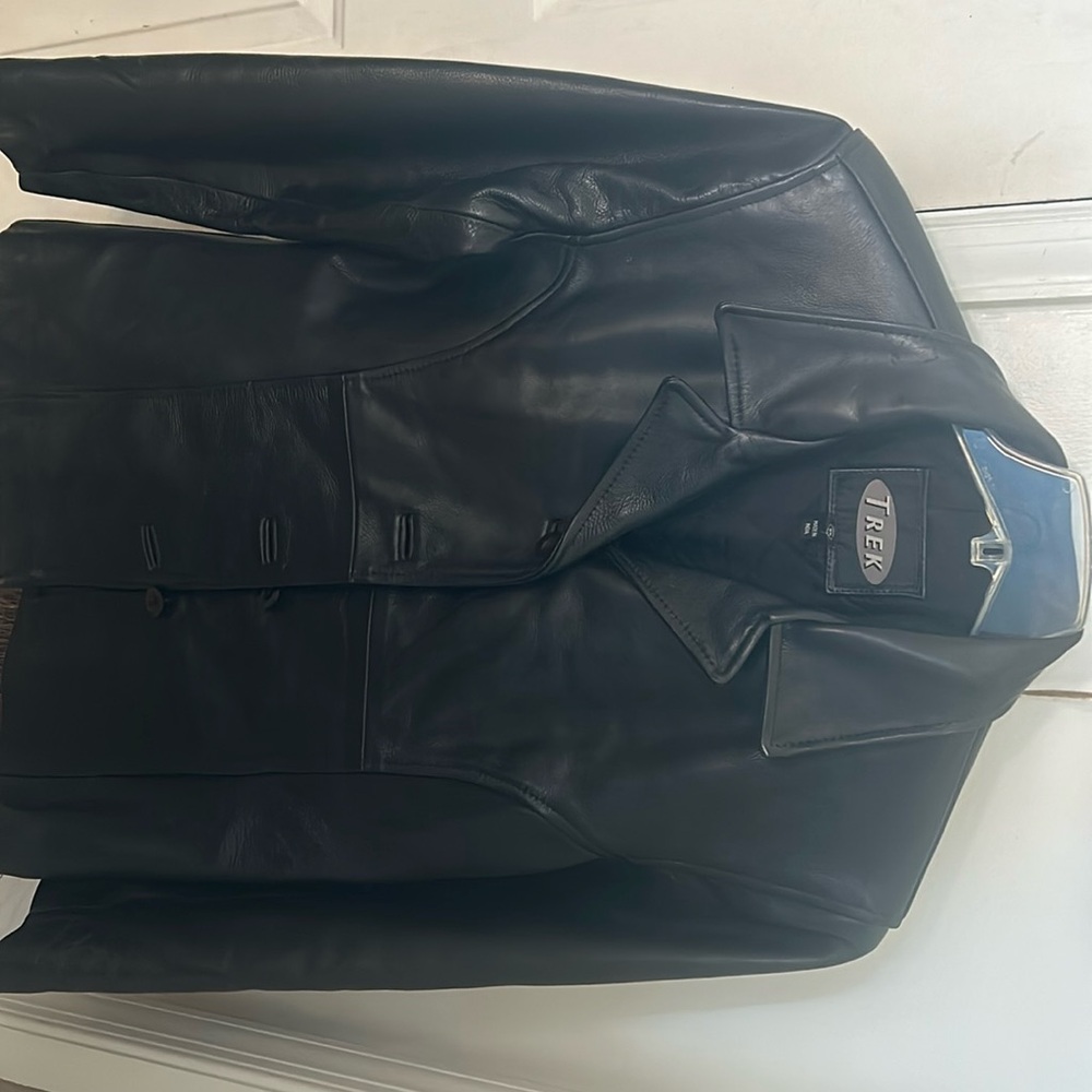 Black trek lather jacket size xl
